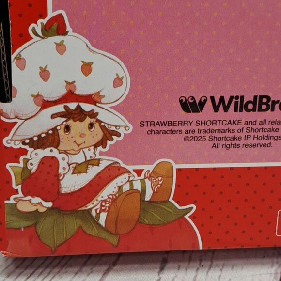 Strawberry Shortcake 9" Analog Display Battery Operated Tabletop Clock - Picture 5 of 6